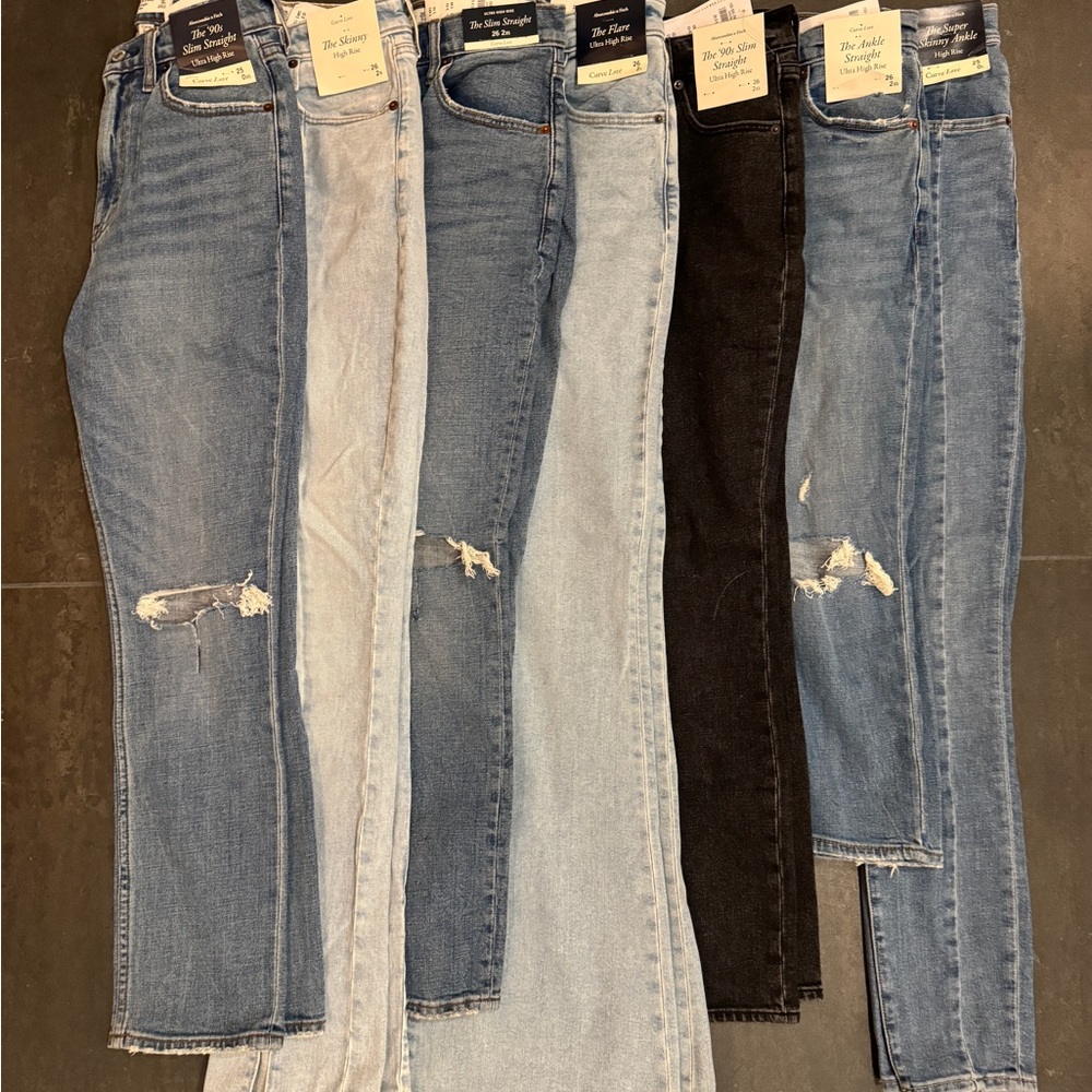 Lot of 7 pairs of Women's Abercrombie Jeans - NWT